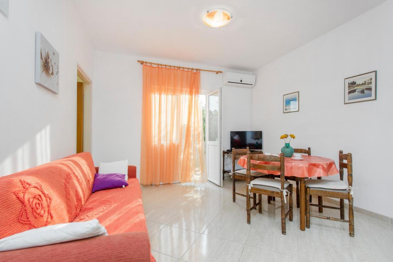 Apartments Ivan Vodice Esterno foto